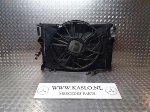 Usagé Radiateur Mercedes CLS (C219) 320 CDI 24V Prix sur demande proposé par kaslo auto parts