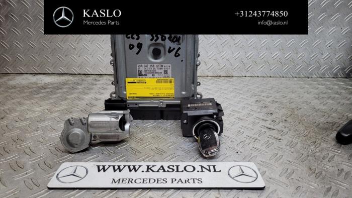 Used Ignition lock + computer Mercedes CLS (C219) 350 CDI 24V Price € 350,00 Margin scheme offered by kaslo auto parts