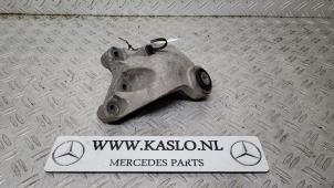 Used Engine mount Mercedes A (W176) 1.8 A-180 CDI 16V Autom. Price € 20,00 Margin scheme offered by kaslo auto parts