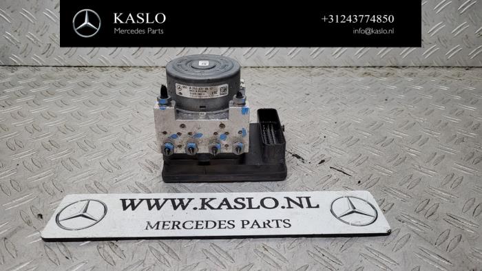 Używane Pompa ABS Mercedes C (W205) C-200 1.6 CDI BlueTEC, C-200 d 16V Cena € 150,00 Procedura marży oferowane przez kaslo auto parts