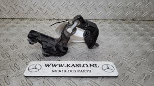 Used Rear door hinge, right Mercedes C (W205) C-200 1.6 CDI BlueTEC, C-200 d 16V Price on request offered by kaslo auto parts