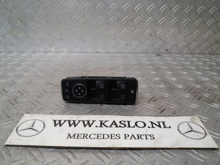 Przelacznik elektrycznej szyby z Mercedes-Benz B (W246,242) 1.5 B-180 CDI 16V 2013