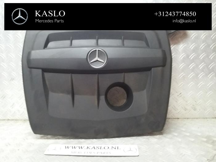 Abdeckblech Motor van een Mercedes-Benz A (W176) 1.5 A-180 CDI, A-180d 16V 2013