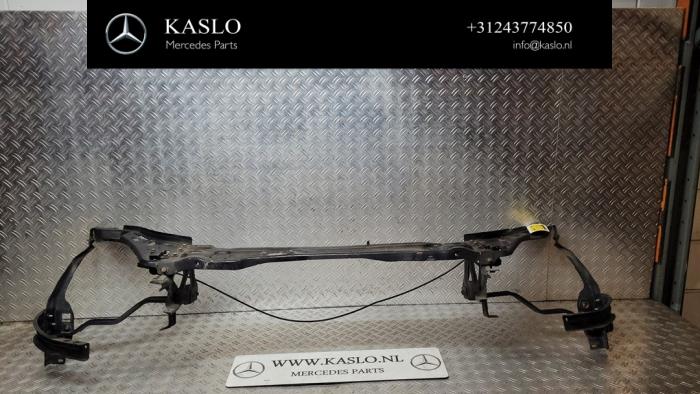 Begagnade Front Mercedes E (C207) E-350 CDI BlueEfficiency 3.0 V6 24V Pris € 150,00 Marginaltabell erbjuds av kaslo auto parts
