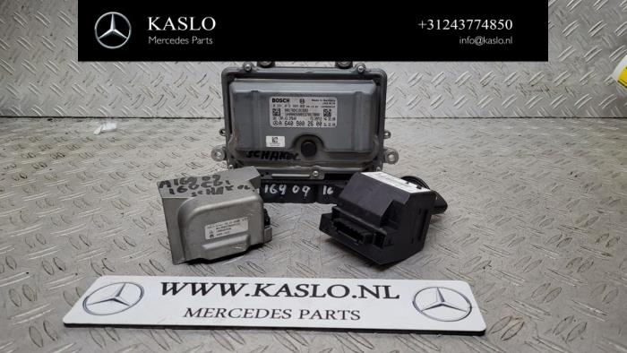 Used Ignition lock + computer Mercedes A (W169) 2.0 A-160 CDI 16V 5-Drs. Price € 200,00 Margin scheme offered by kaslo auto parts