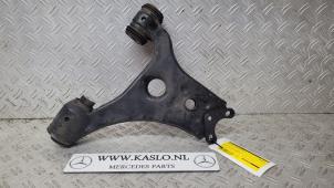 Usagé Bras de suspension avant droit Mercedes A (W169) 2.0 A-160 CDI 16V Prix € 25,00 Règlement à la marge proposé par kaslo auto parts