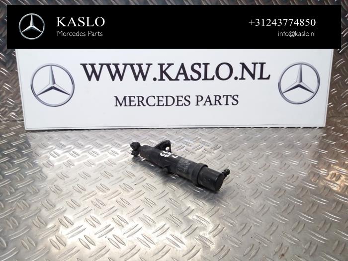 Używane Spryskiwacz reflektorów Mercedes CLK (C209) 2.6 240 V6 18V Cena € 20,00 Procedura marży oferowane przez kaslo auto parts