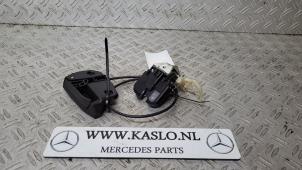 Used Rear seat lock Mercedes CLK (W209) Price € 50,00 Margin scheme offered by kaslo auto parts