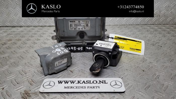 Used Ignition lock + computer Mercedes B (W245) 2.0 B-200 CDI 16V Price € 200,00 Margin scheme offered by kaslo auto parts