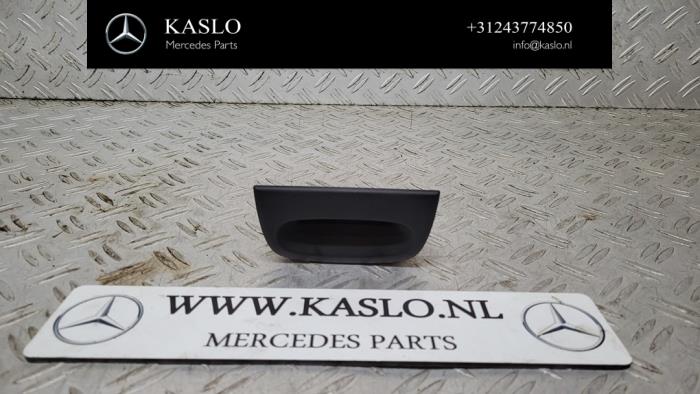 Usagé Divers Mercedes SL (R230) 3.7 SL-350 V6 18V Prix sur demande proposé par kaslo auto parts