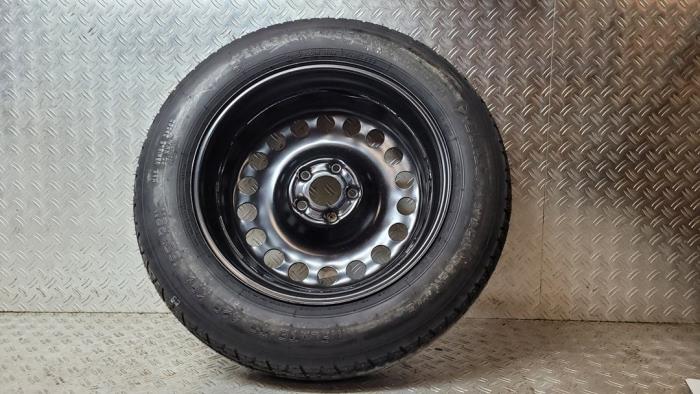 Space-saver spare wheel from a Mercedes-Benz ML II (164/4JG) 3.0 ML-320 CDI V6 24V 2009