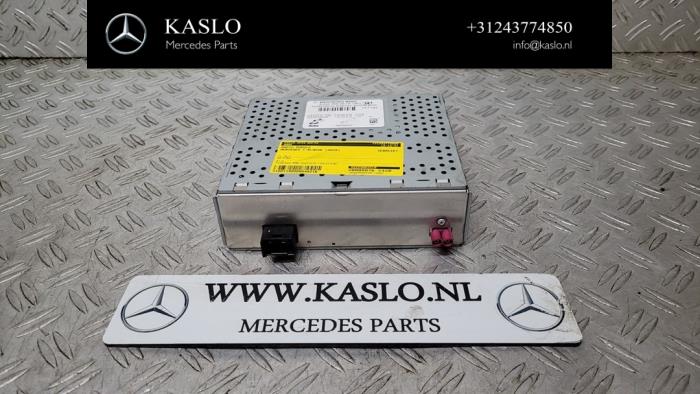 Używane Modul radiowy Mercedes C (W205) C-220 2.2 CDI BlueTEC, C-220 d 16V Cena € 100,00 Procedura marży oferowane przez kaslo auto parts