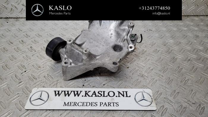Used Engine mount Mercedes C (W205) C-220 2.2 CDI BlueTEC, C-220 d 16V Price on request offered by kaslo auto parts