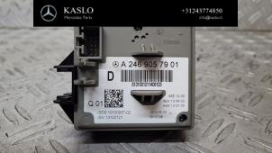 Ignition lock + computer from a Mercedes-Benz A (W176) 1.5 A-180 CDI, A-180d 16V 2013