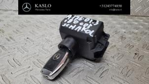Ignition lock + computer from a Mercedes-Benz A (W176) 1.5 A-180 CDI, A-180d 16V 2013