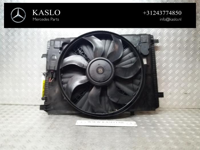 Usagé Ventilateur radiateur Mercedes A (W176) 1.5 A-180 CDI, A-180d 16V Prix € 200,00 Règlement à la marge proposé par kaslo auto parts