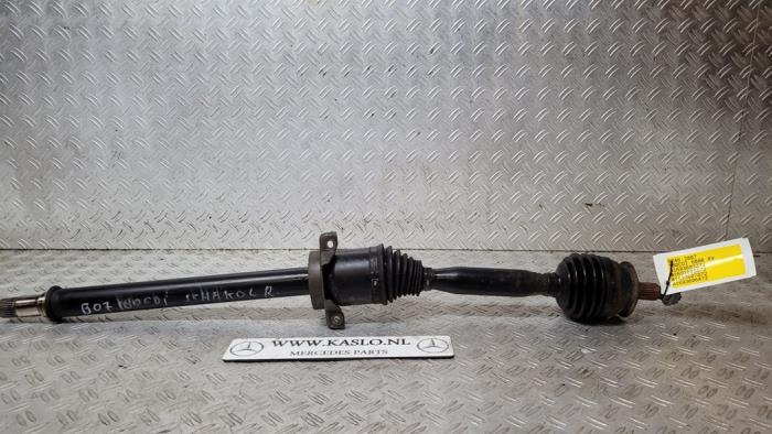 Front drive shaft, right from a Mercedes-Benz B (W245,242) 2.0 B-180 CDI 16V 2007