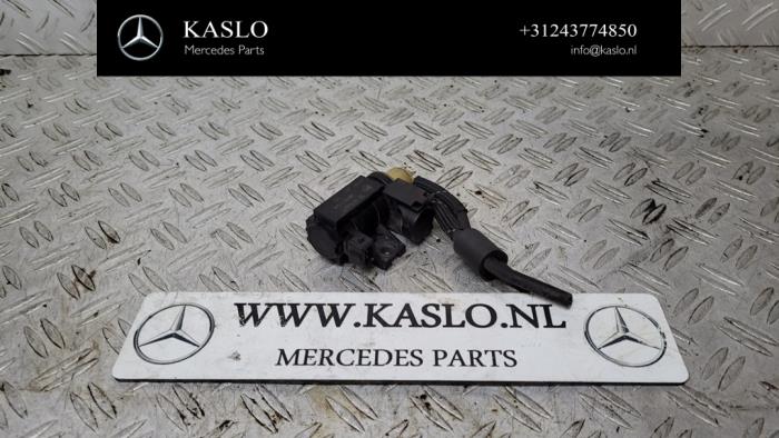 Usagé Clapet de surpression Turbo Mercedes B (W246/W242) 1.5 B-180 CDI,d 16V Prix € 30,00 Règlement à la marge proposé par kaslo auto parts