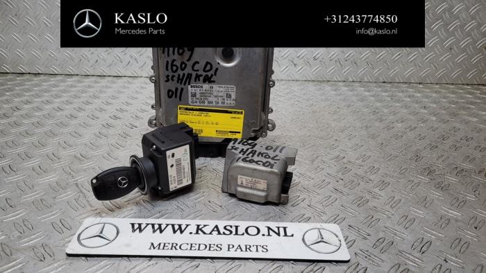 Used Ignition lock + computer Mercedes A (W169) 2.0 A-160 CDI 16V 5-Drs. Price € 200,00 Margin scheme offered by kaslo auto parts
