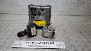 Used Ignition lock + computer Mercedes A (W169) 2.0 A-160 CDI 16V 5-Drs. Price € 200,00 Margin scheme offered by kaslo auto parts