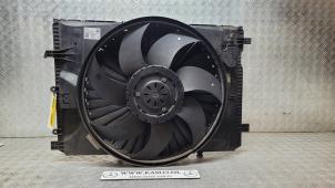 Used Radiator fan Mercedes A (W176) 1.5 A-180 CDI, A-180d 16V Price € 200,00 Margin scheme offered by kaslo auto parts