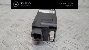 Ignition lock + computer from a Mercedes-Benz A (W176) 1.5 A-180 CDI, A-180d 16V 2012
