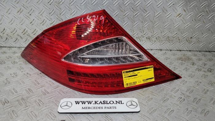 Tylne swiatlo pozycyjne lewe z Mercedes-Benz CLS (C219) 350 CGI 3.5 V6 24V 2009