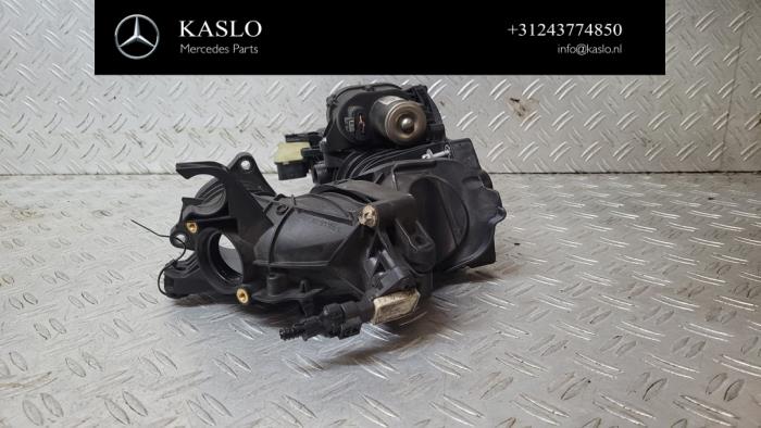 Begagnade Insugsrör Mercedes E (W213) E-220d 2.0 Turbo 16V Pris € 150,00 Marginaltabell erbjuds av kaslo auto parts