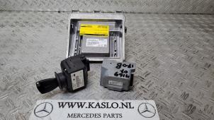 Used Ignition lock + computer Mercedes A (W169) 1.7 A-170 5-Drs. Price € 200,00 Margin scheme offered by kaslo auto parts