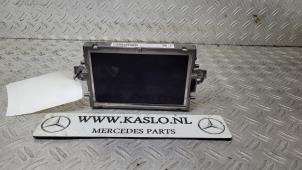 Used Interior display Mercedes E (W212) E-350 CDI BlueEfficiency 3.0 V6 24V Price € 100,00 Margin scheme offered by kaslo auto parts