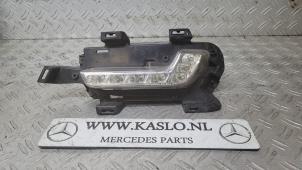 Used Daytime running light, right Mercedes E (W212) E-350 CDI BlueEfficiency 3.0 V6 24V Price € 50,00 Margin scheme offered by kaslo auto parts