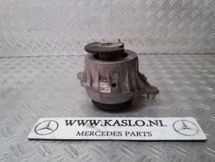 Used Engine mount Mercedes C (W205) C-300d 2.0 Turbo 16V Price € 25,00 Margin scheme offered by kaslo auto parts