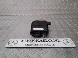 Usagé Divers Mercedes C (W205) C-300d 2.0 Turbo 16V Prix € 50,00 Règlement à la marge proposé par kaslo auto parts