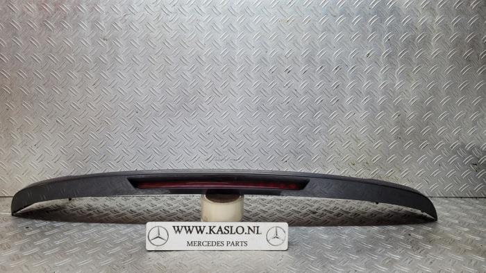 Spoiler tailgate from a Mercedes-Benz C Estate (S205) C-250 CDI BlueTEC, C-250 d 2.2 16V 2015