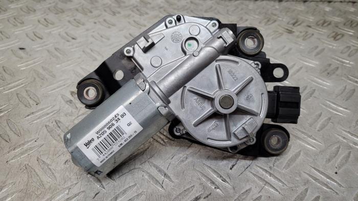 Rear wiper motor from a Mercedes-Benz C Estate (S205) C-250 CDI BlueTEC, C-250 d 2.2 16V 2015