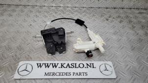 Used Tailgate lock mechanism Mercedes C Estate (S205) C-250 CDI BlueTEC, C-250 d 2.2 16V Price € 125,00 Margin scheme offered by kaslo auto parts