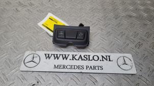 Used Alarm module Mercedes SLK (R172) 1.8 200 16V BlueEFFICIENCY Price € 25,00 Margin scheme offered by kaslo auto parts