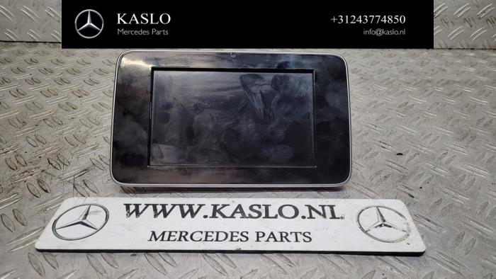 Begagnade Innerdisplay Mercedes C (W205) C-220 2.2 CDI BlueTEC, C-220 d 16V Pris € 50,00 Marginaltabell erbjuds av kaslo auto parts