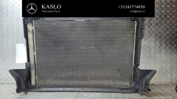 Usagé Radiateur clim Mercedes C (W205) C-220 2.2 CDI BlueTEC, C-220 d 16V Prix € 200,00 Règlement à la marge proposé par kaslo auto parts