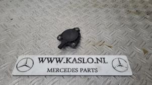 Used Camshaft sensor Mercedes E (W212) E-300 V6 24V BlueEFFICIENCY Price € 30,00 Margin scheme offered by kaslo auto parts