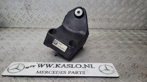 Gebrauchte Motorlager Mercedes E (W213) E-220d 2.0 Turbo 16V Preis € 50,00 Margenregelung angeboten von kaslo auto parts