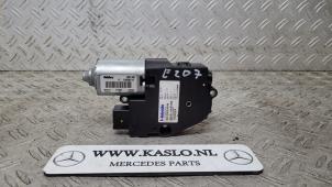 Used Sunroof motor Mercedes E (C207) E-350 CDI V6 24V Price € 100,00 Margin scheme offered by kaslo auto parts