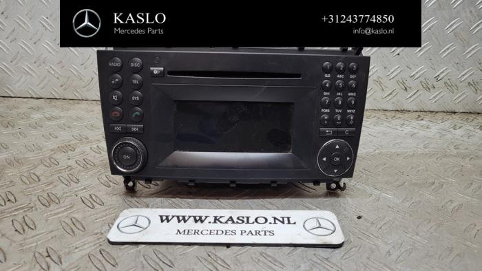 Używane Panel obslugi radia Mercedes CLC-Klasse Cena € 125,00 Procedura marży oferowane przez kaslo auto parts
