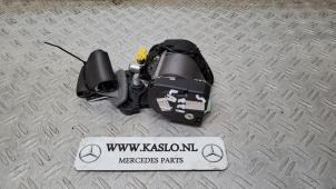 Used Rear seatbelt, left Mercedes S (W221) 3.0 S-320 CDI 24V Price € 100,00 Margin scheme offered by kaslo auto parts