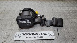 Gebrauchte Sicherheitsgurt rechts hinten Mercedes S (W221) 3.0 S-320 CDI 24V Preis € 100,00 Margenregelung angeboten von kaslo auto parts