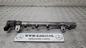 Used Fuel injector nozzle Mercedes S (W221) 3.0 S-320 CDI 24V Price € 75,00 Margin scheme offered by kaslo auto parts