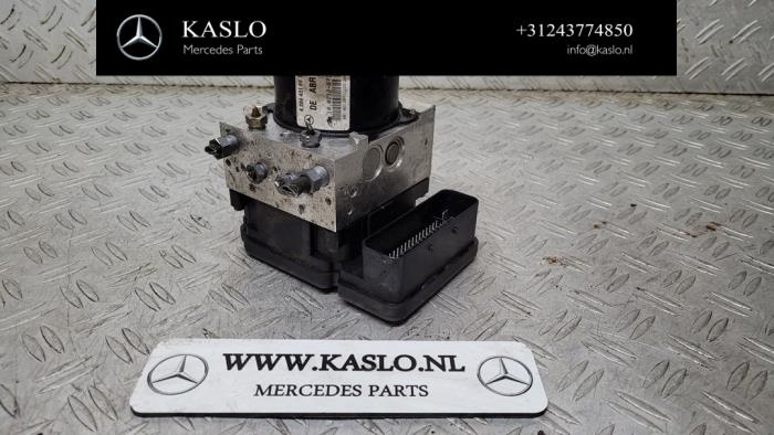 Usagé Bloc ABS Mercedes C (C204) 2.2 C-220 CDI 16V BlueEfficiency Prix € 100,00 Règlement à la marge proposé par kaslo auto parts