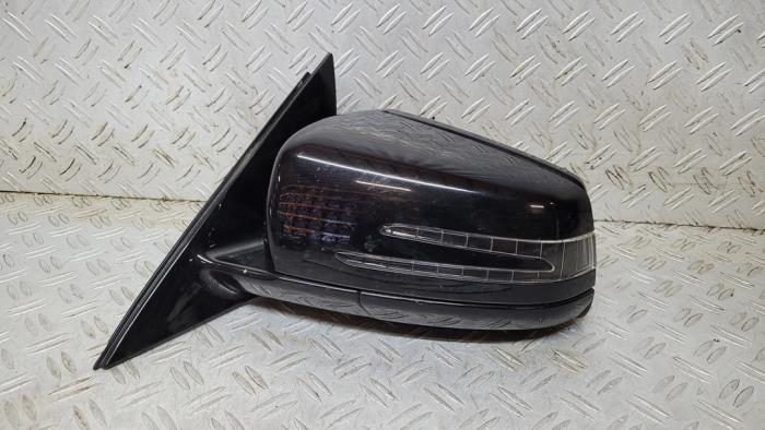 Wing mirror, left from a Mercedes-Benz E Estate (S212) E-250 CDI 16V BlueEfficiency 2012