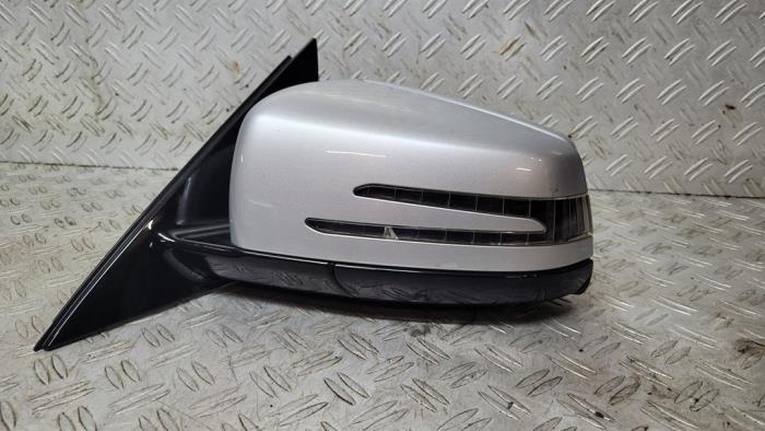 Wing mirror, left from a Mercedes-Benz E (W212) E-250 CDI 16V BlueEfficiency 2009