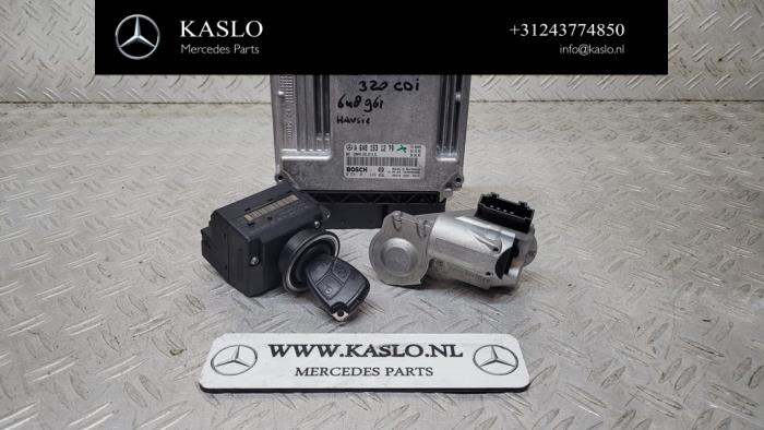 Used Ignition lock + computer Mercedes E (W211) 3.2 E-320 CDI 24V Price on request offered by kaslo auto parts